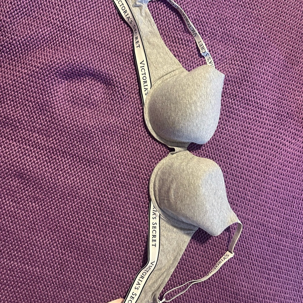 Victoria's Secret Gray Bra
